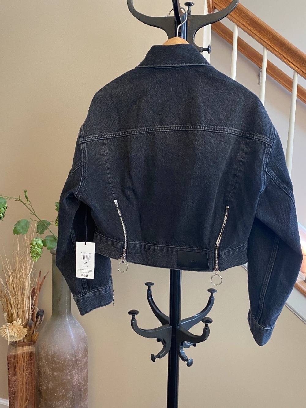 7 For All Mankind Oversized Oli Cropped Trucker Jacket in Hustle (NWT) Size XS - Picture 4 of 16